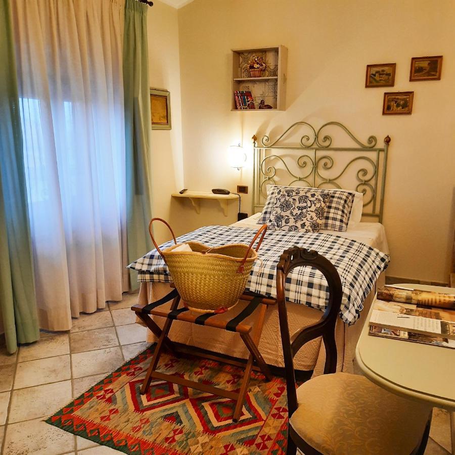 Boutique Hotel Fox'S Inn San Giustino Valdarno Екстериор снимка